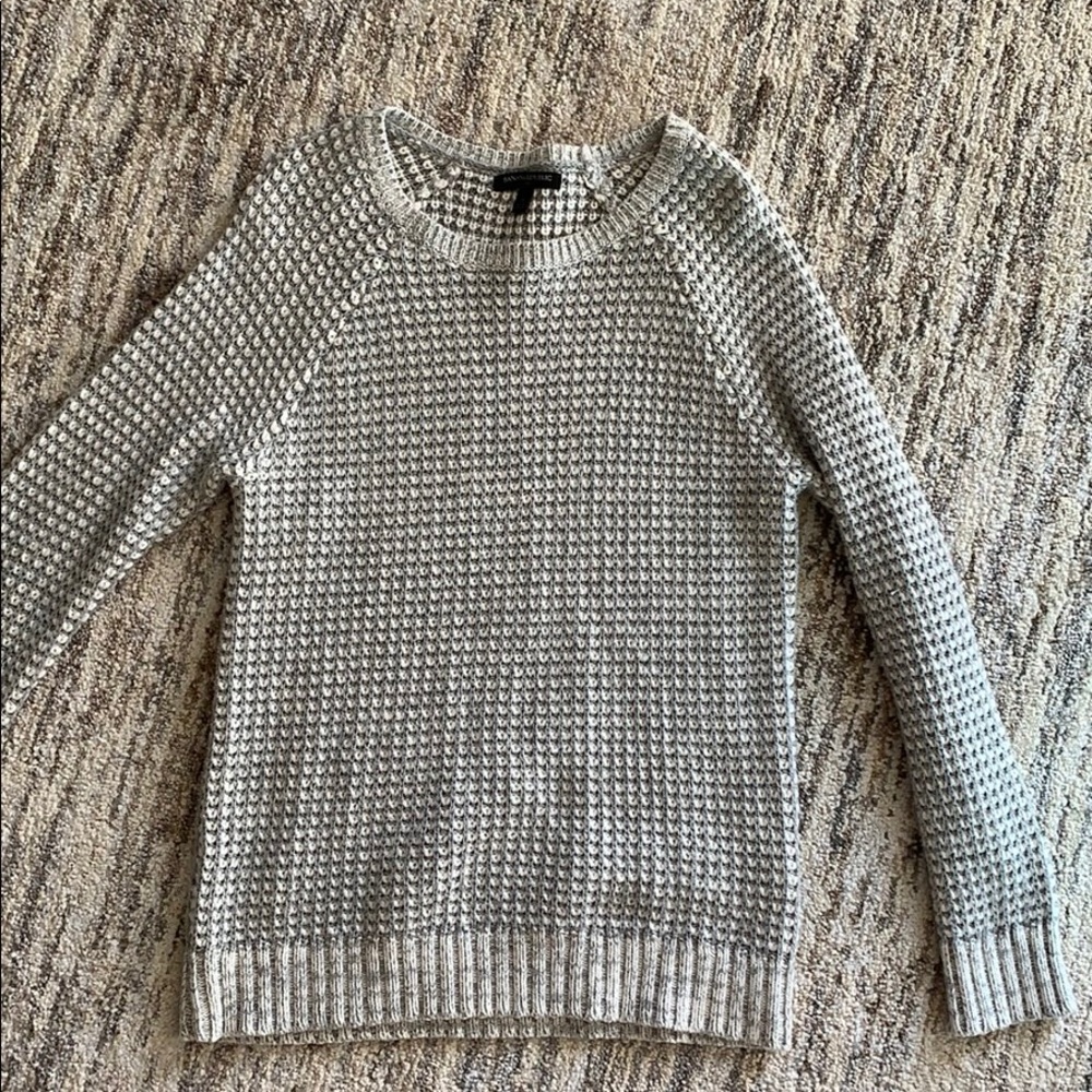 Gray and white banana republic sweater